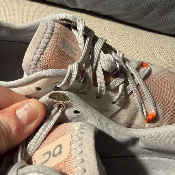 On Cloud x 3 Women's Running Shoes, Ivory/Alloy, Size 7 - Picture 4 of 5